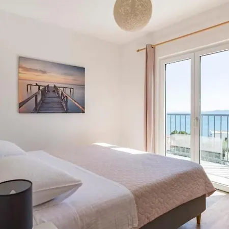 Villa Luxury Villa, 40 Sqm Heated Private Pool, Gym, Seaview, 200m To Beach, 7 Bedrooms