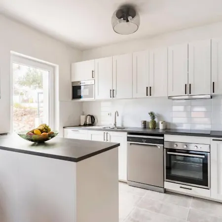 Luxury Villa, 40 Sqm Heated Private Pool, Gym, Seaview, 200m To Beach, 7 Bedrooms * تروغير