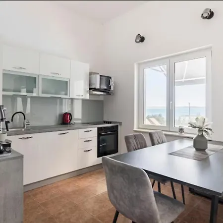 Luxury Villa, 40 Sqm Heated Private Pool, Gym, Seaview, 200m To Beach, 7 Bedrooms فيلة