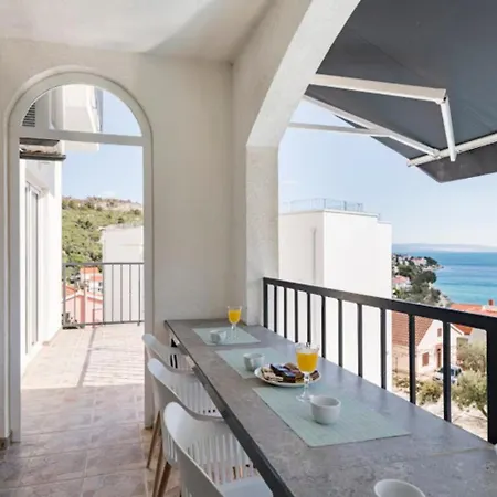 Luxury Villa, 40 Sqm Heated Private Pool, Gym, Seaview, 200m To Beach, 7 Bedrooms Willa