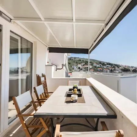 Villa Luxury Villa, 40 Sqm Heated Private Pool, Gym, Seaview, 200m To Beach, 7 Bedrooms