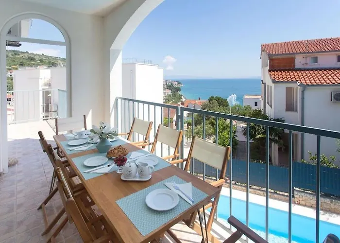 别墅 Luxury Villa, 40 Sqm Heated Private Pool, Gym, Seaview, 200m To Beach, 7 Bedrooms *