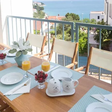 Luxury Villa, 40 Sqm Heated Private Pool, Gym, Seaview, 200m To Beach, 7 Bedrooms וילה