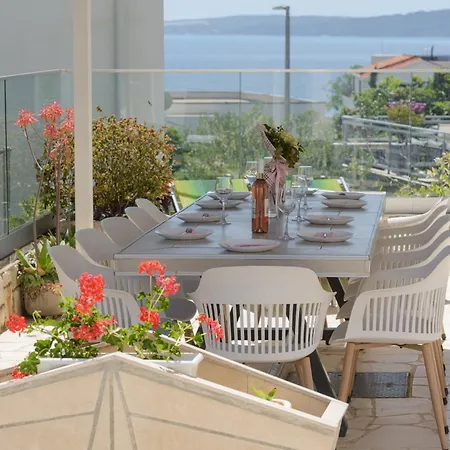 Luxury Villa, 40 Sqm Heated Private Pool, Gym, Seaview, 200m To Beach, 7 Bedrooms Villa *