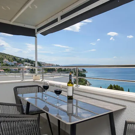 Luxury Villa, 40 Sqm Heated Private Pool, Gym, Seaview, 200m To Beach, 7 Bedrooms Villa Trogir
