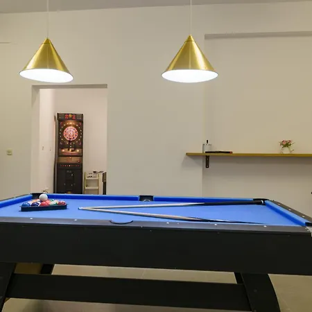 Luxury Villa, 40 Sqm Heated Private Pool, Gym, Seaview, 200m To Beach, 7 Bedrooms * 特罗吉尔