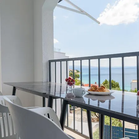 Villa Luxury Villa, 40 Sqm Heated Private Pool, Gym, Seaview, 200m To Beach, 7 Bedrooms *