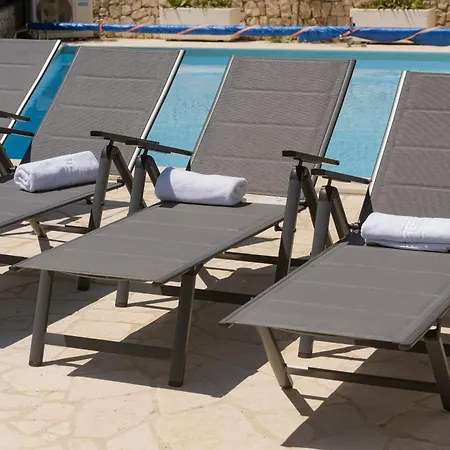 Villa Luxury Villa, 40 Sqm Heated Private Pool, Gym, Seaview, 200m To Beach, 7 Bedrooms Trogir