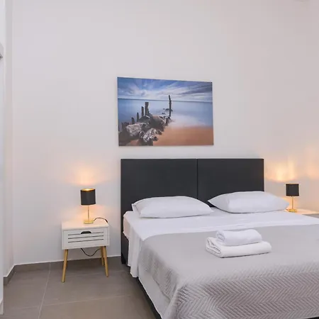 Luxury Villa, 40 Sqm Heated Private Pool, Gym, Seaview, 200m To Beach, 7 Bedrooms * Trogir