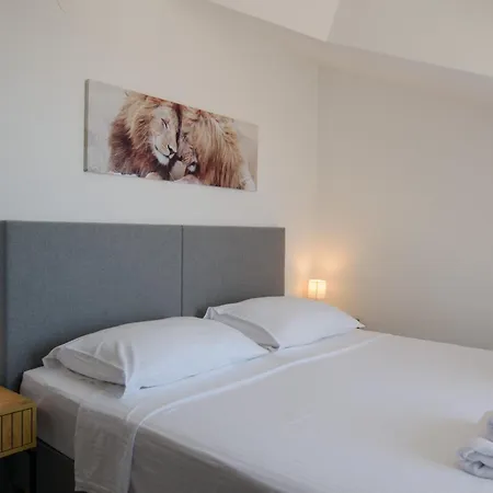 Luxury Villa, 40 Sqm Heated Private Pool, Gym, Seaview, 200m To Beach, 7 Bedrooms Villa *