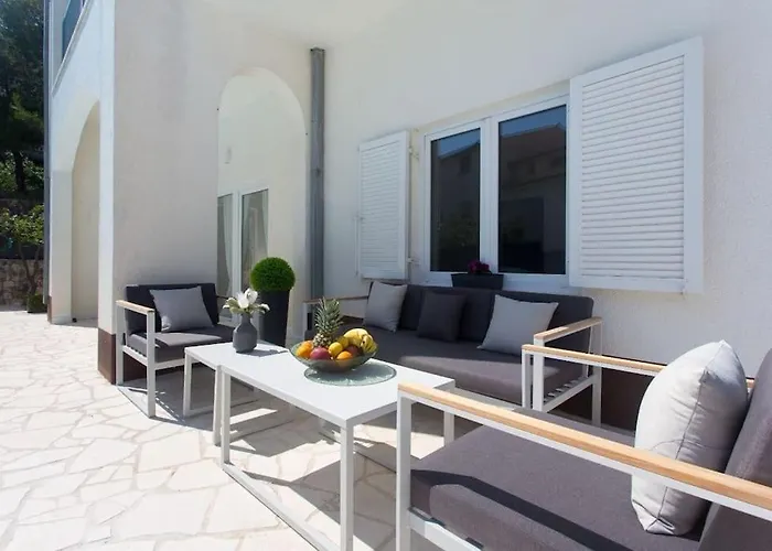 Luxury Villa, 40 Sqm Heated Private Pool, Gym, Seaview, 200m To Beach, 7 Bedrooms Willa *