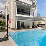Luxury Villa, 40 Sqm Heated Private Pool, Gym, Seaview, 200m To Beach, 7 Bedrooms Villa Trogir